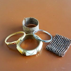 5 Lovely Women's Bracelets
